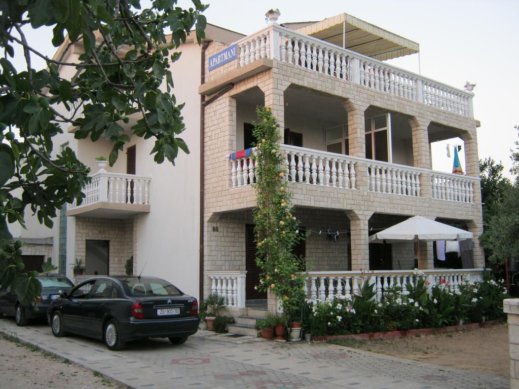 Apartments Nestor Tribunj  Bagian luar foto