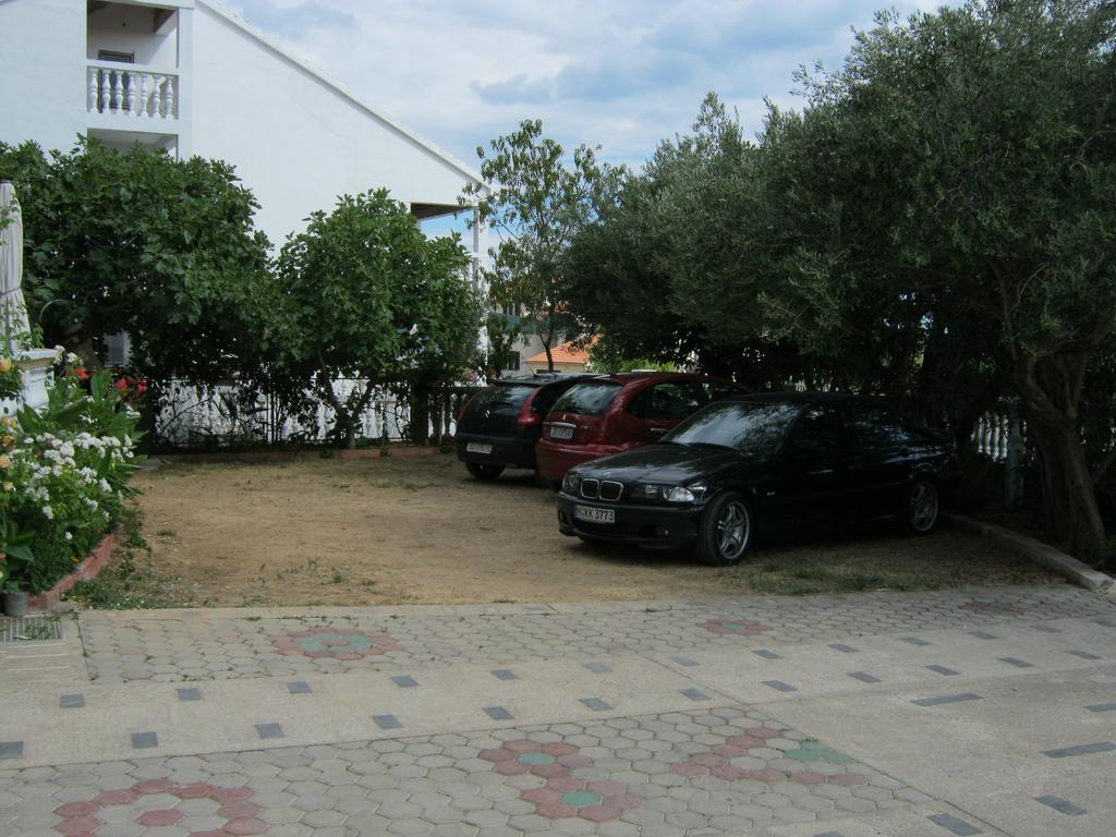 Apartments Nestor Tribunj  Bagian luar foto