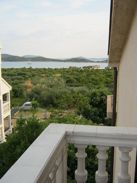 Apartments Nestor Tribunj  Bagian luar foto